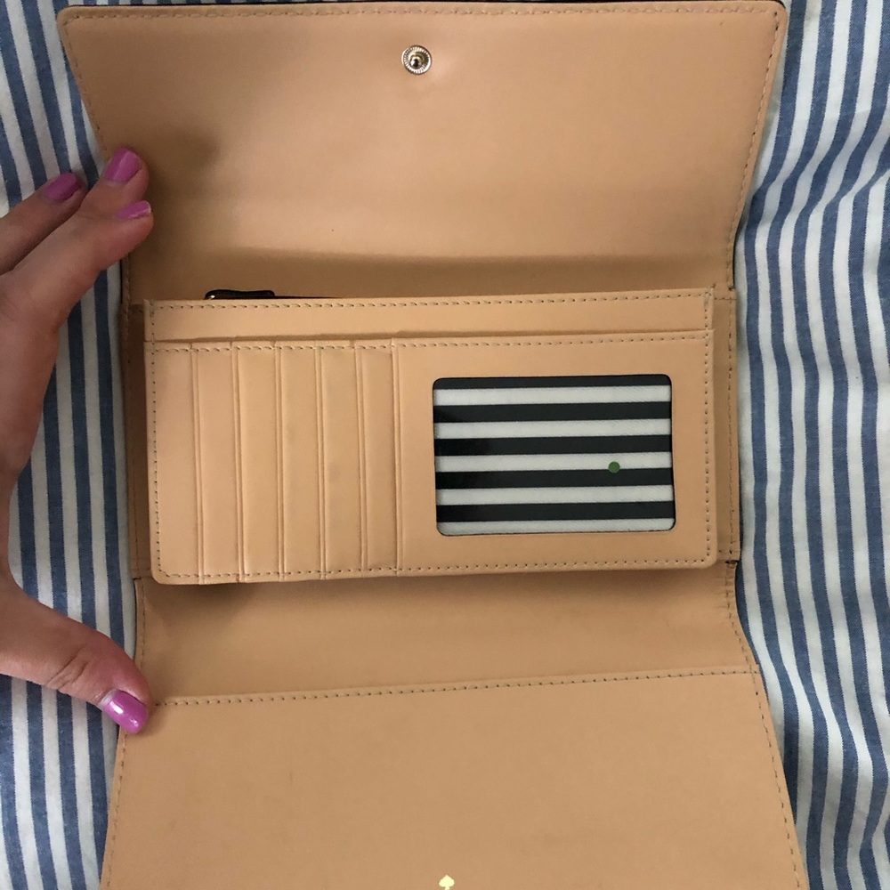 Black Kate Spade Wallet - Picture 2 of 5